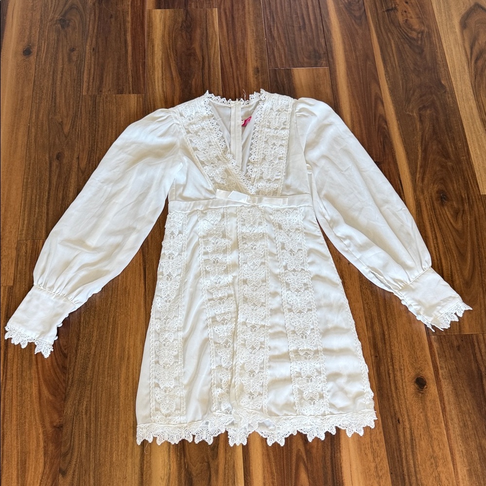White Lace Trim Long Sleeve Formal Dress